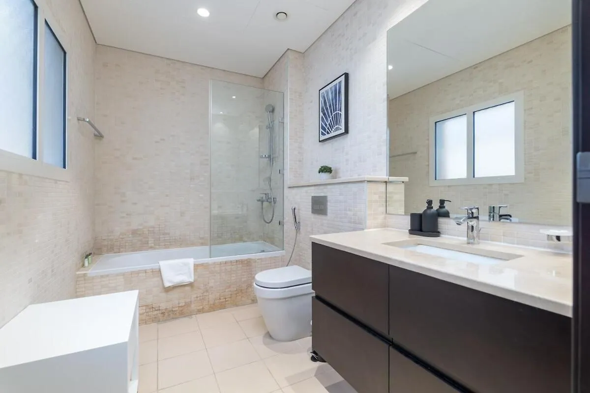 Holiday home Sophisticated 4-Bedrooms Villa In Jumeirah Golf Estates Offers Access To Golf Course! Dubai United Arab Emirates