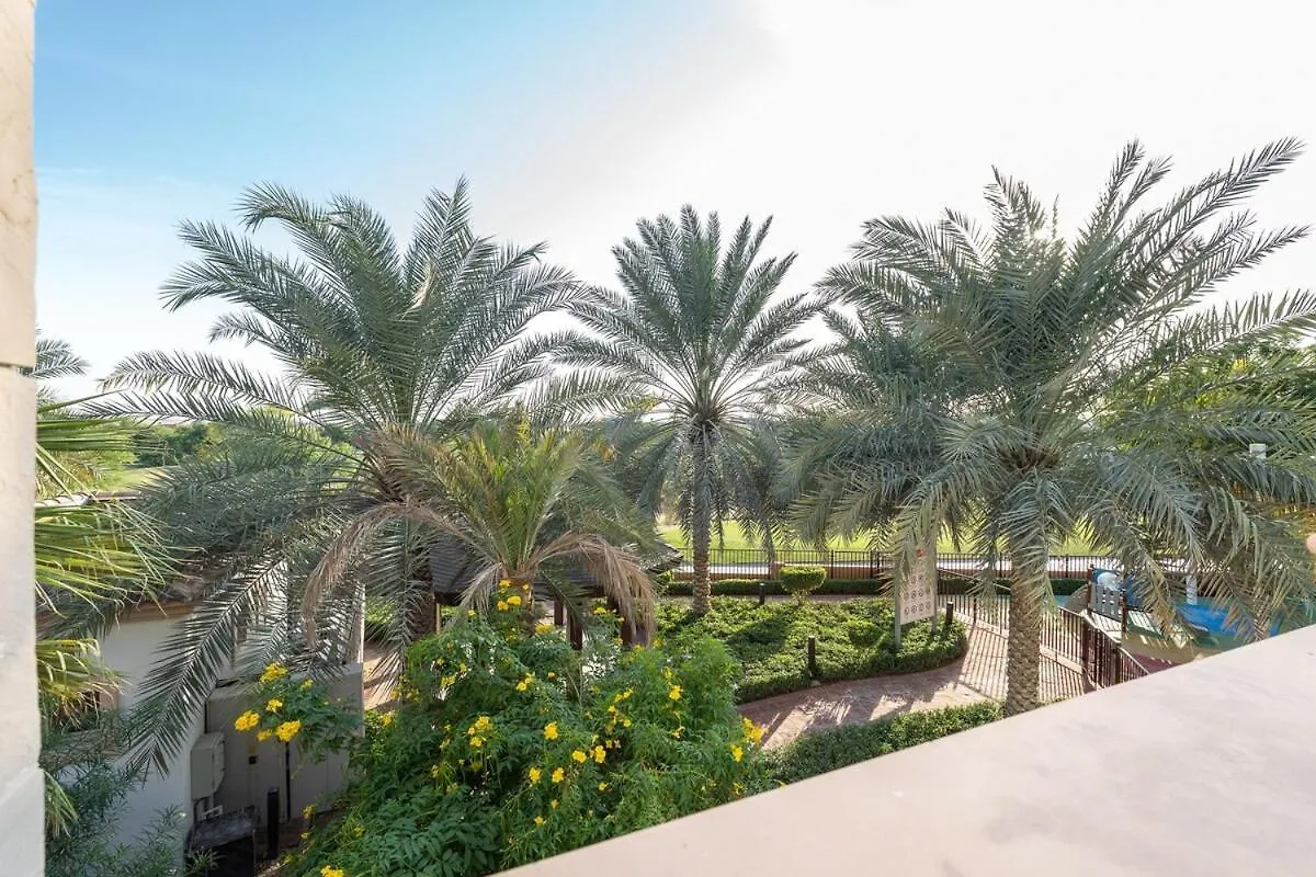 Sophisticated 4-Bedrooms Villa In Jumeirah Golf Estates Offers Access To Golf Course! Dubai United Arab Emirates