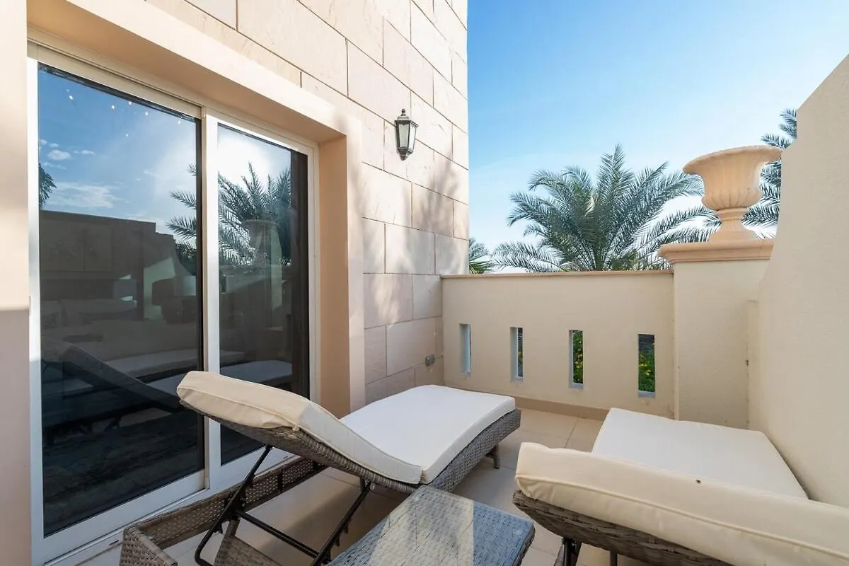 Holiday home Sophisticated 4-Bedrooms Villa In Jumeirah Golf Estates Offers Access To Golf Course! Dubai United Arab Emirates