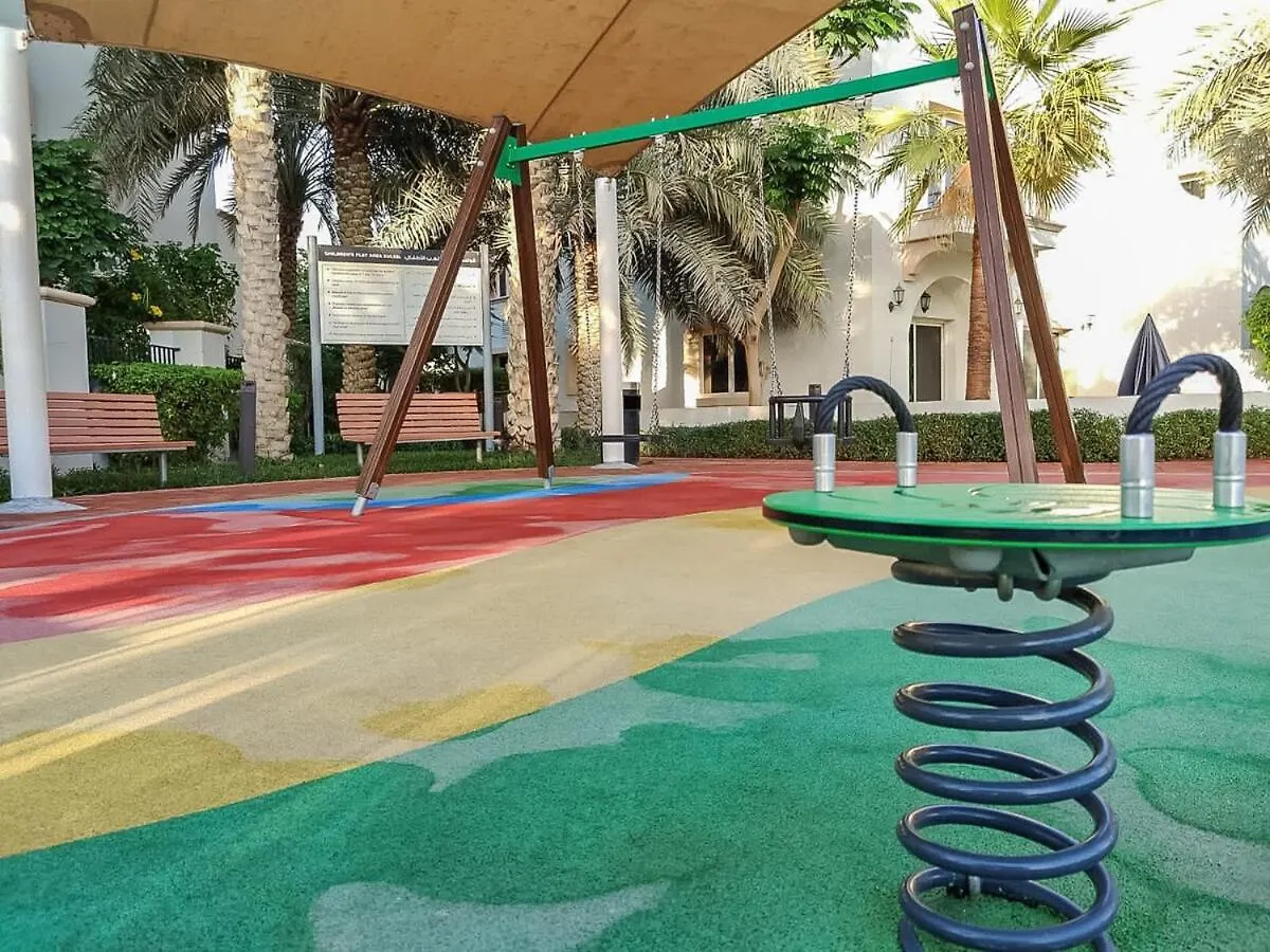 Sophisticated 4-Bedrooms Villa In Jumeirah Golf Estates Offers Access To Golf Course! Dubai United Arab Emirates