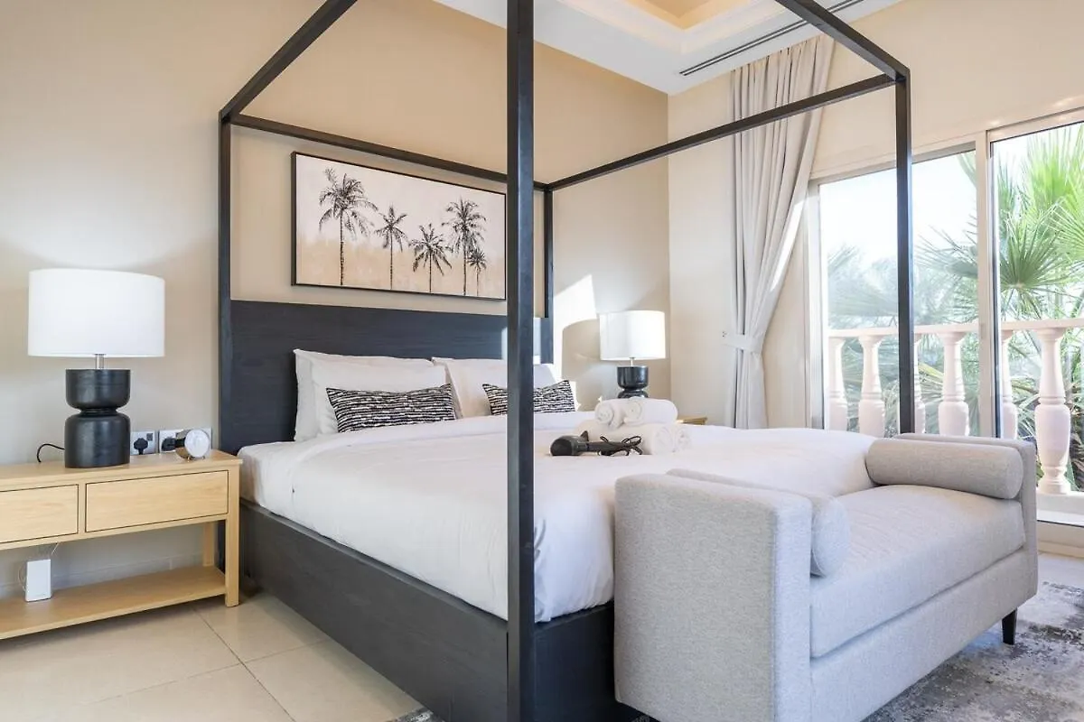 Holiday home Sophisticated 4-Bedrooms Villa In Jumeirah Golf Estates Offers Access To Golf Course! Dubai