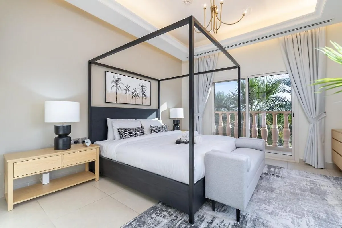 Holiday home Sophisticated 4-Bedrooms Villa In Jumeirah Golf Estates Offers Access To Golf Course! Dubai